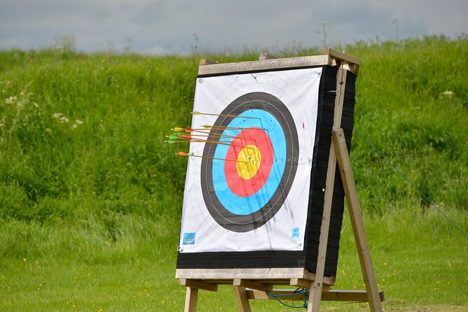 1 Hour Archery Session in Warwick - The 60 Minutes: From Grip and Aim to a Competition Round