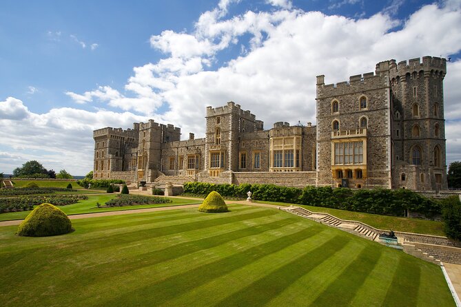 2-Day Windsor, Stonehenge, Bath & Oxford Tour Including Admission - Overnight Stay: B&B Quirks vs a Hotel Upgrade