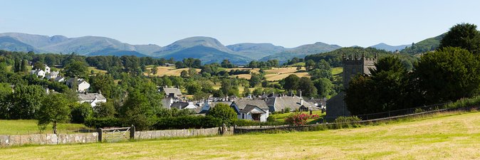 4 hour Private Lake District tour (tour A) - Stop 1: Holehird Gardens for early Lake Windermere views