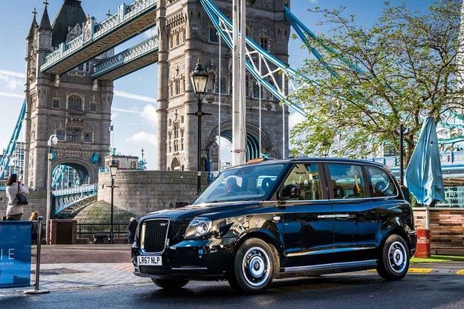 6 hour London Private Tour, with your own Black Cab Tour Guide - 10 Downing Street, The Monument, and Guildhall: the political and civic layer