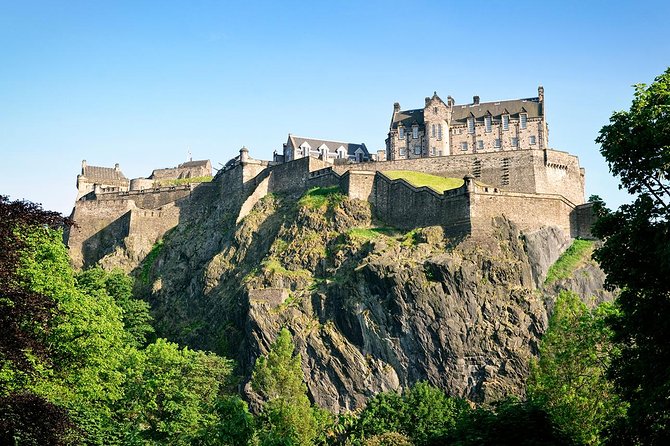 7 Day Tour Exploring England and Scotland starting from London - Cambridge by Coach: Colleges, Rivers, and That Boat-Pole Moment