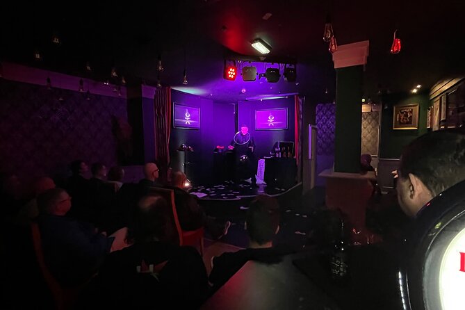 90 Minute Family Close-Up Magic and illusionism Show in Blackpool - The bar, extra costs, and a simple way to stay on budget