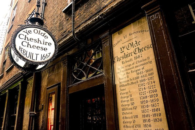 A Christmas Carol and Charles Dickens Old London Walking Tour - Simpson’s Tavern and Leadenhall Market’s Turkey Moment