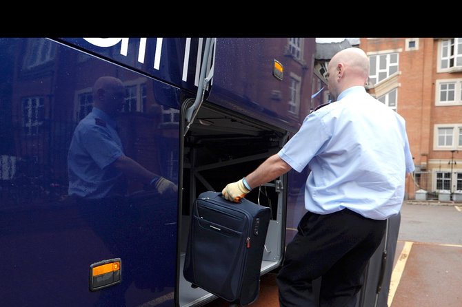 Airport Coach Service from Oxford to Heathrow - Who This Coach Service Fits Best