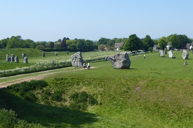 Ancient Britain Tour - Private Day Trip from Bath - Avebury stone circle: big freedom, not a museum vibe