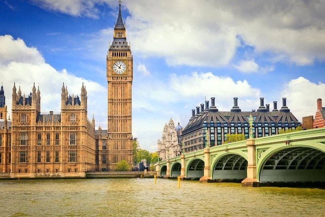 Arrival Transfer: London Train Stations to London Hotels - Inside the Ride: Clean Vehicle, Sanitizer, and Safety Setup