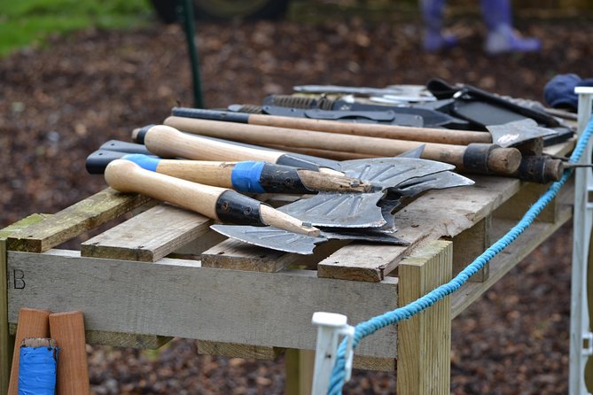 Axe Throwing Session - One Hour - The end-of-session competition, and what it really feels like