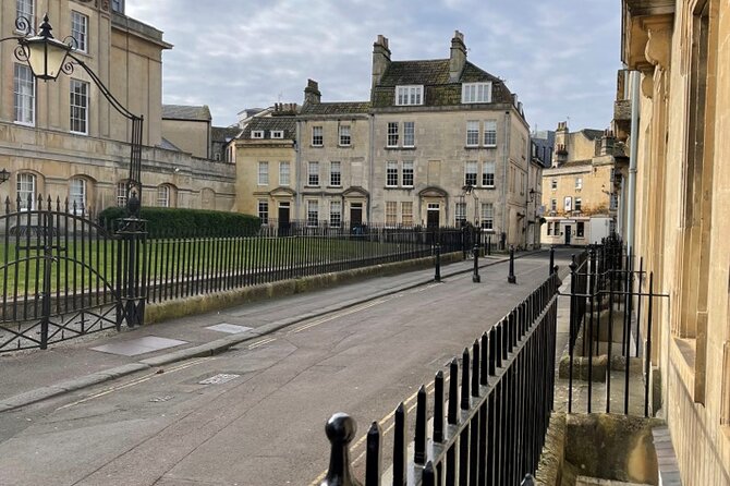 BATH: 2-Hour Bath Walking Tour of Bridgerton Filming Locations - Saw Close and Beaufort Square, the Theatre Area Where Scenes Cluster