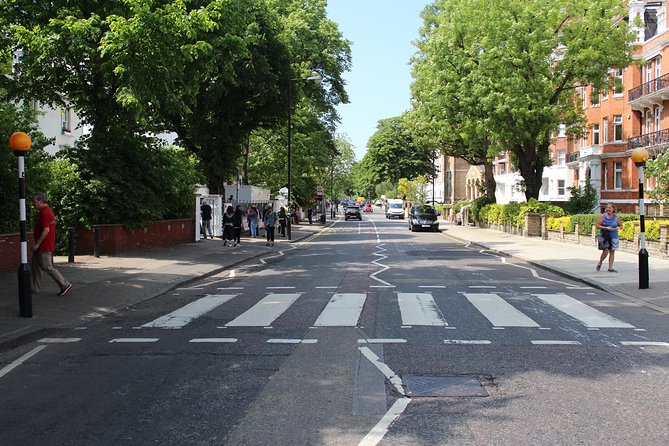 Beatles Tour of London by Private Black Taxi - A private black taxi that keeps your Beatles day effortless