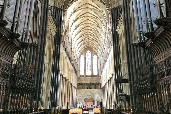 Bespoke private tours of Stonehenge and Avebury by car with local guide - Salisbury Cathedral and Magna Carta: medieval awe in 38 years