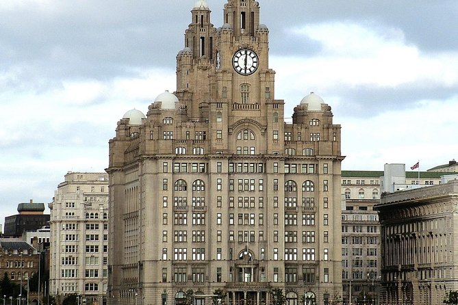 Best of Liverpool Sightseeing Tour by Private Taxi - Lime Street landmarks, Liverpool icons, and easy photo stops