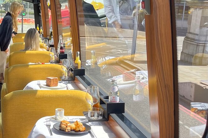 Best of London by LE GRAND - London's Luxury Bus Tour - Trafalgar to Chinatown and Soho: where the tour turns foodie-friendly