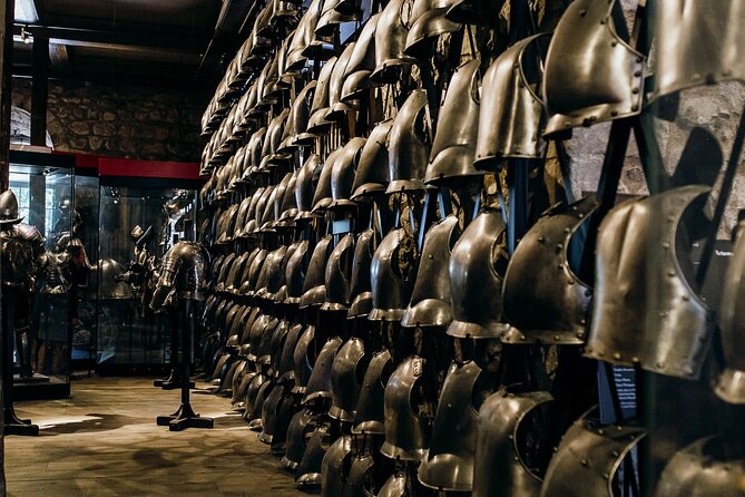 Best of London Tour - Crown Jewels, River Cruise & History Walk - Bloody Tower, princes legend, and the Torture Tower context