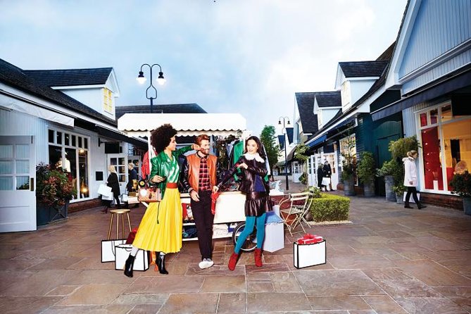 Bicester Village Shopping Trip from London with VIP Discount - Coach comfort, Wi-Fi, and what that really changes for your day