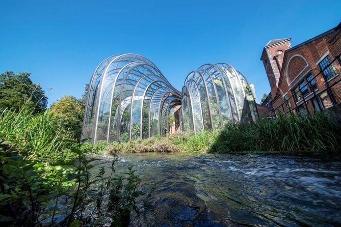 Bombay Sapphire Gin Distillery Tour and Cocktail - Key highlights worth centering