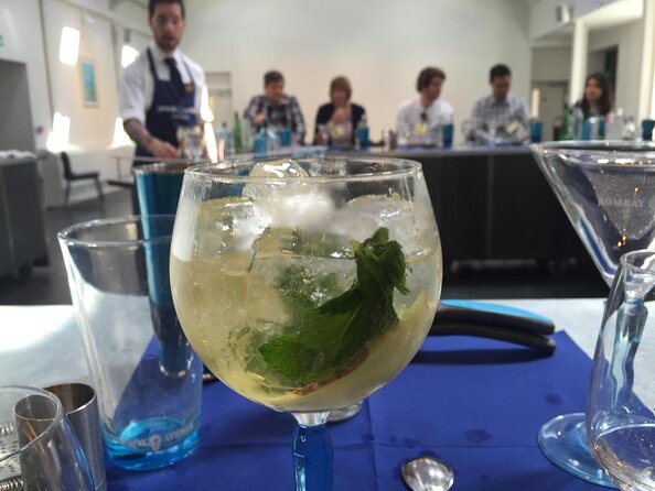 Bombay Sapphire Gin Distillery Tour and Cocktail - Bombay Sapphire Distillery and Cocktail: a 90-minute gin education that feels fun