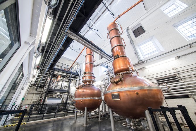 Bombay Sapphire Gin Distillery Tour and Cocktail - The Botanical Room sensory experience: finding your flavor preferences