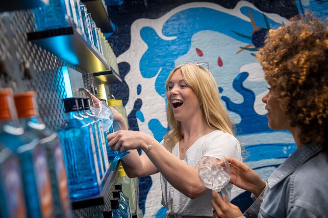 Bombay Sapphire Gin Distillery Tour and Cocktail - Welcome at the Turbine Bar: make your own G&T and set the mood
