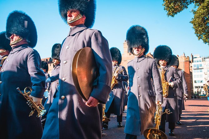 British Royalty walking tour including The Changing Of The Guard! - Buckingham Palace and The Changing of the Guard: What to Watch For
