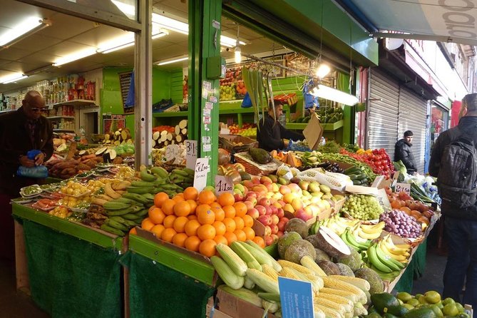 Brixton Market Tour with African and Caribbean Cuisine - Stop 1: the David Bowie Memorial photo break