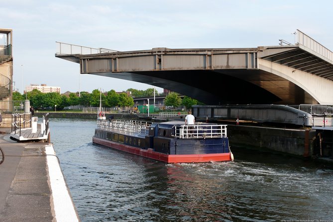 Brunel’s Bristol: A Self-Guided Tour from SS Great Britain to Clifton Bridge - Along Hanover Quay to Spitfire Barbecue, Bristol as a Port City