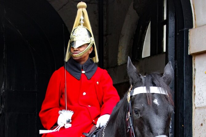 Buckingham Palace & Changing of the Guard Experience - Stop 1, Green Park: A Quiet Breather Before the Royals