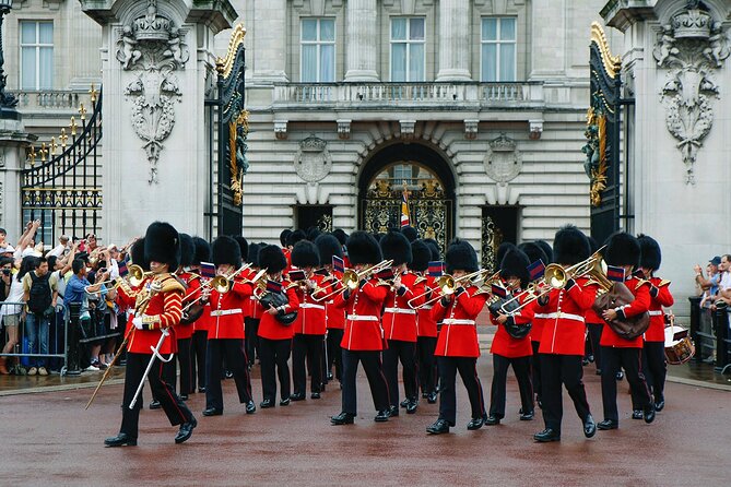 Buckingham Palace & Changing of the Guard Experience - Stop 2, Buckingham Palace: The Ceremony Moment That Defines the Trip