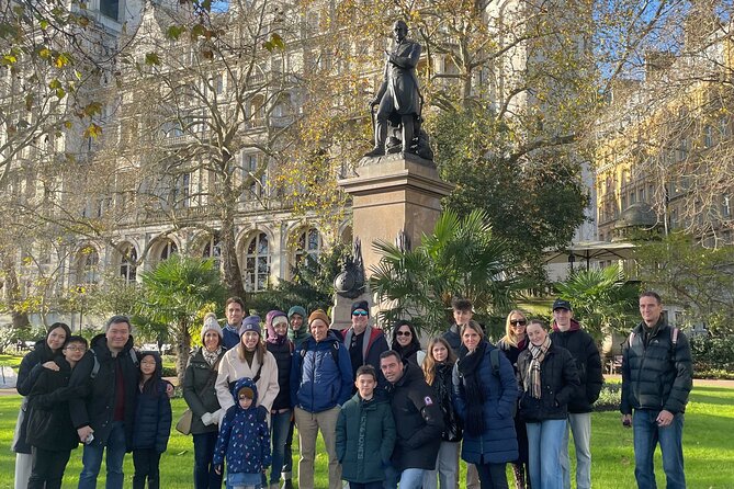 Buckingham Palace, Changing of the Guard & Thames Boat Ride - The coronations, weddings, and funerals stop