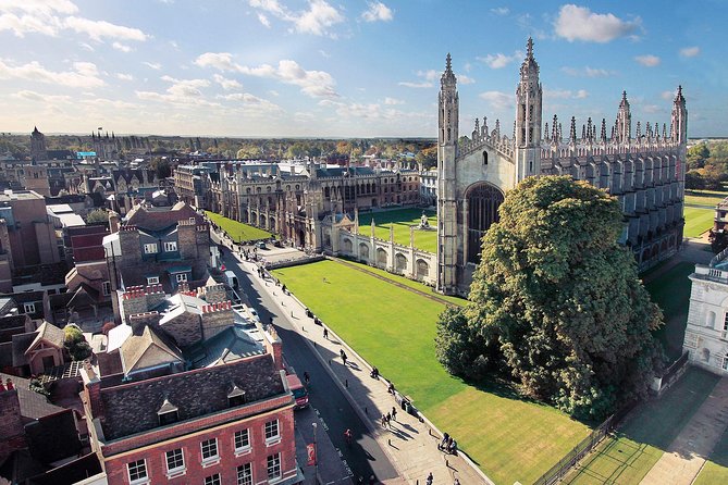 Cambridge University Walking Tour by Alumni™ Kings College Option - Old Cavendish Laboratory Area: Why Cambridge Became a Science Power