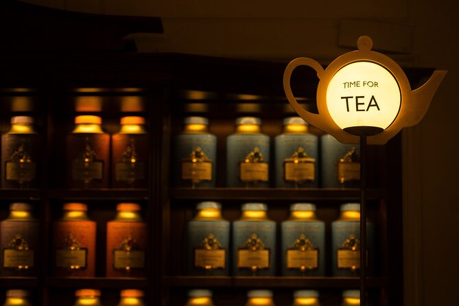Changing of the Guard & Royal Food Tour with 15+ Tastings - Where You Meet: Lillywhites Regent Street to Green Park