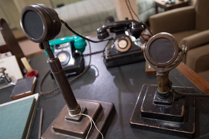 Churchill War Rooms "Behind The Glass" and Private Car Tour - Westminster To War Rooms: A Two-Part Churchill Story