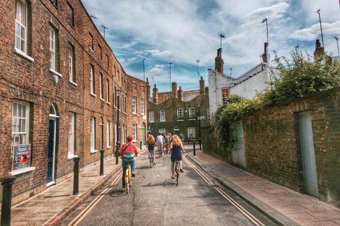 City & Secrets: Explore London's Hidden Gems - London Wall and the Cable Street Mural, ancient edges and modern protest