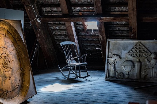 Classic Ghost Stories with An Actor - Walking at night: what you should prepare for