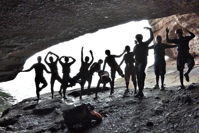 Coasteering Geopark Adventure In Torquay - Your 2.5-hour route: boulders, climbs, caves, and jump moments