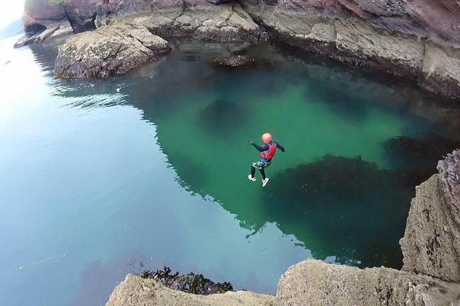 Coasteering Geopark Adventure In Torquay - The Ziggy factor: why the stories change the whole feel