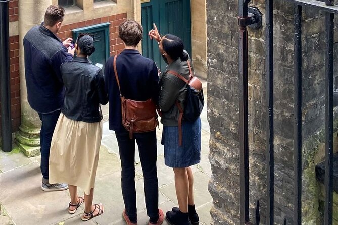 Colombia's Finest Outdoor Murder Mystery London - Who This Mystery Hunt Is Best For
