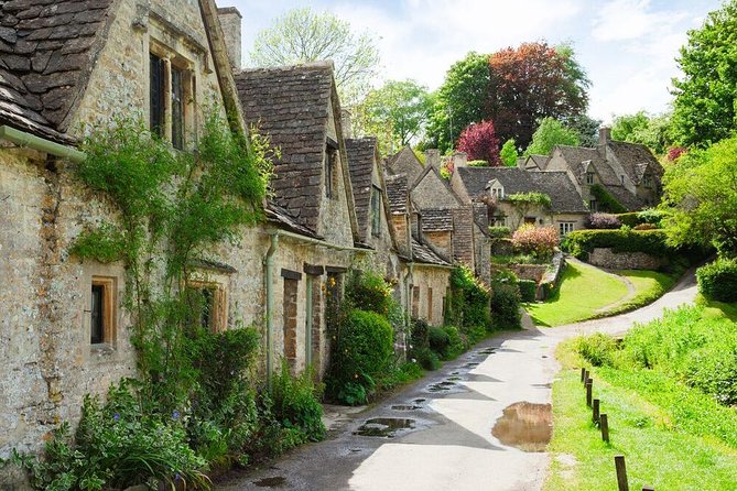 Cotswolds Day Trip from London with Optional Village Lunch - Stow-on-the-Wold: A Hill Town With Market-Town Energy