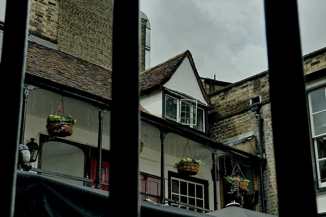 Creepy Cambridge - Cambridge's Most Entertaining Ghost Walk - Stop-by-Stop: From Magdalene Bridge to Sidney Sussex
