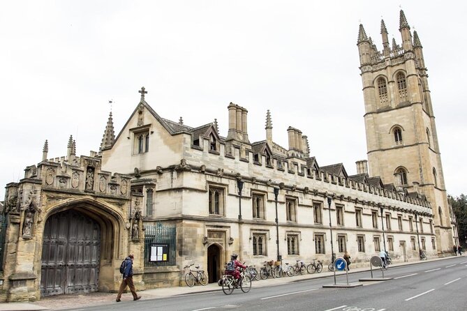 CS Lewis & Tolkien Tour with Magdalen Entry Public tour 13.45 - Radcliffe Camera to Bridge of Sighs, Classic Oxford Shots With a Literary Twist