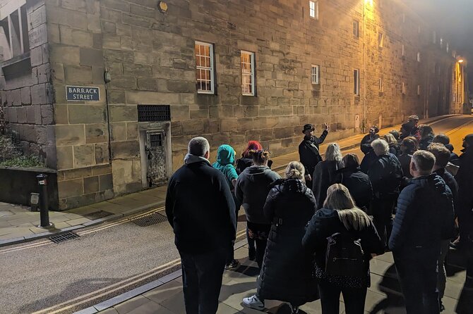 Dark History Walking Tour in Warwick - First Steps in Warwick: where the tour starts and how it feels