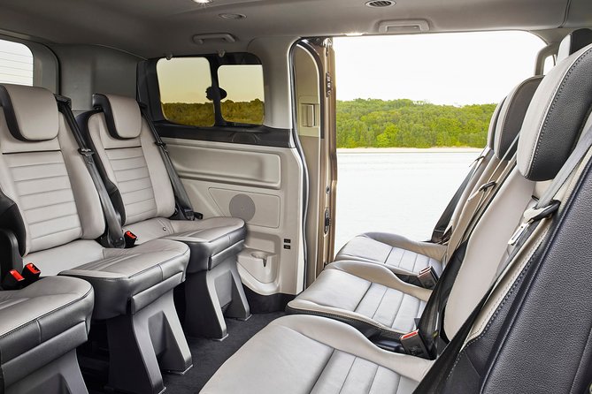 Departure from Central London to Heathrow Airport by Luxury Van - Who This Transfer Suits Best