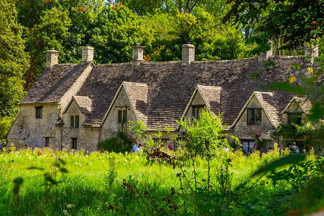 Discover the Secrets of the Cotswolds Private Tour Experience - The guide makes the day: balance, communication, and comfort