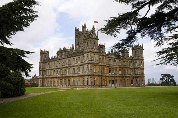 Downton Abbey and Highclere Castle Tour from London - Should you book the Downton Abbey and Highclere Castle tour?