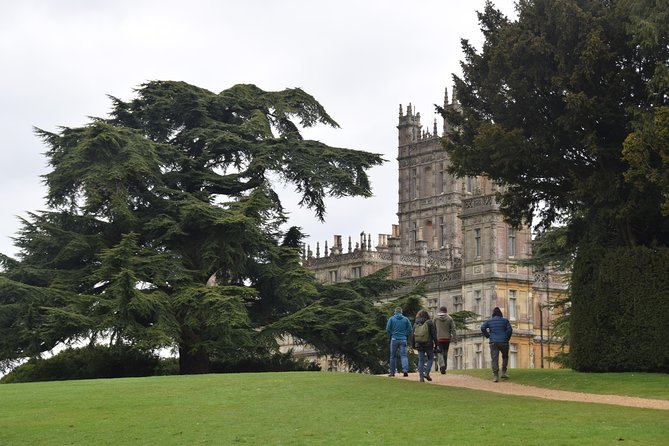 Downton Abbey and Village Coach Tour from London with Highclere - Should you book this Highclere Castle and Bampton coach tour?