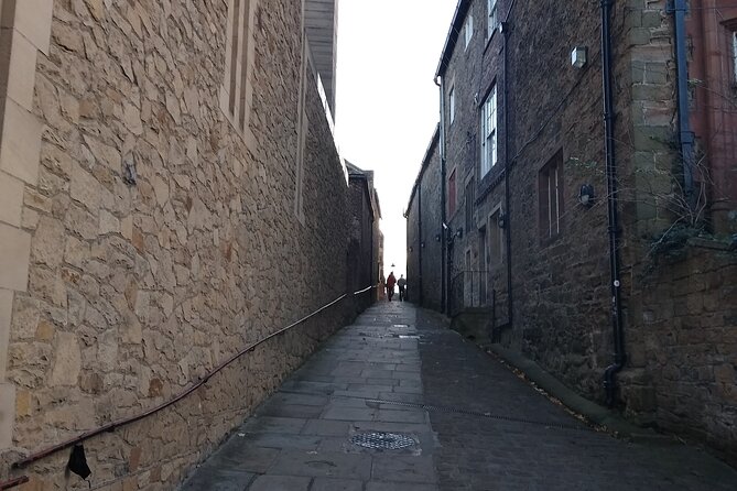Durham City Walking Tour - Meet your guide, then get your bearings fast