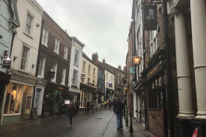 Durham - The Cathedral and Old City - Stop 3: Old Durham streets, views, market time, and pub breaks