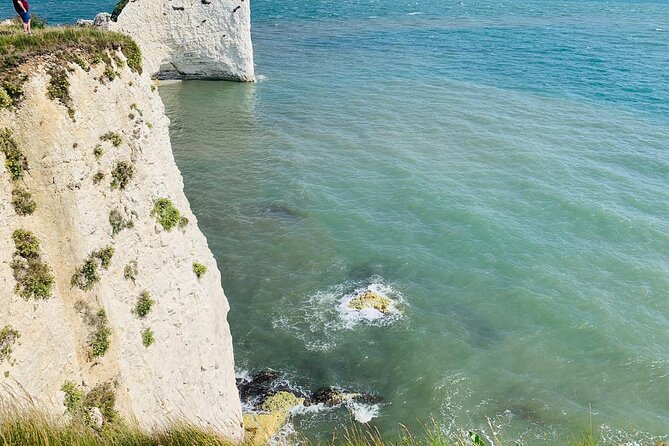 E-bike excursion exploring the Purbecks - Old Harry Rocks and Corfe Castle moments