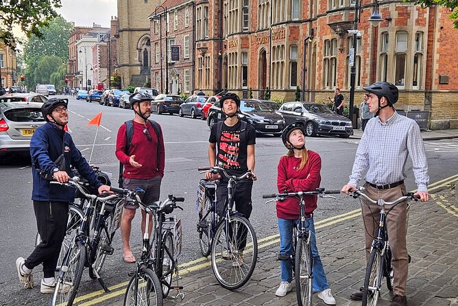 eBike Tour in York City - Meeting at the Hiscox Building on Peasholme Green