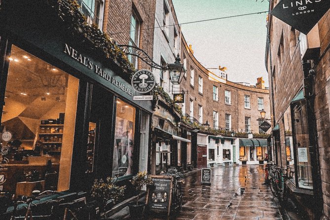 Explore Cambridge Student Life & Top Colleges Walking Tour - How Cambridge University student life plays beyond the walls