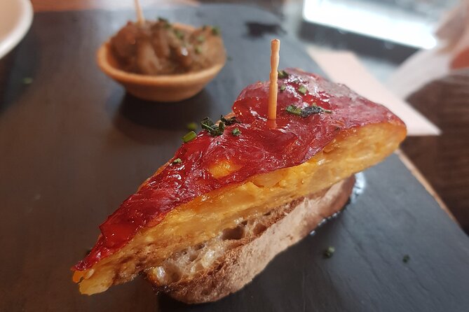 Food & Drink walking tours In London. Discover the East End of London. - Rivington Street start: doughnuts, craft beer, and Truman’s roots